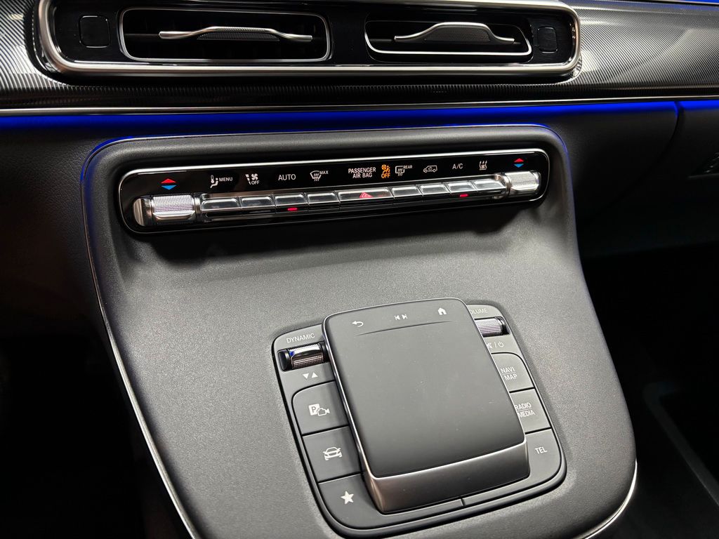 Mercedes-Benz EQV 2024