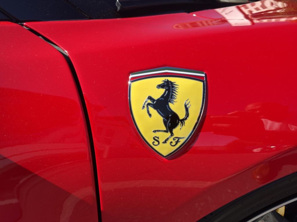 Ferrari 296 GTS 2025