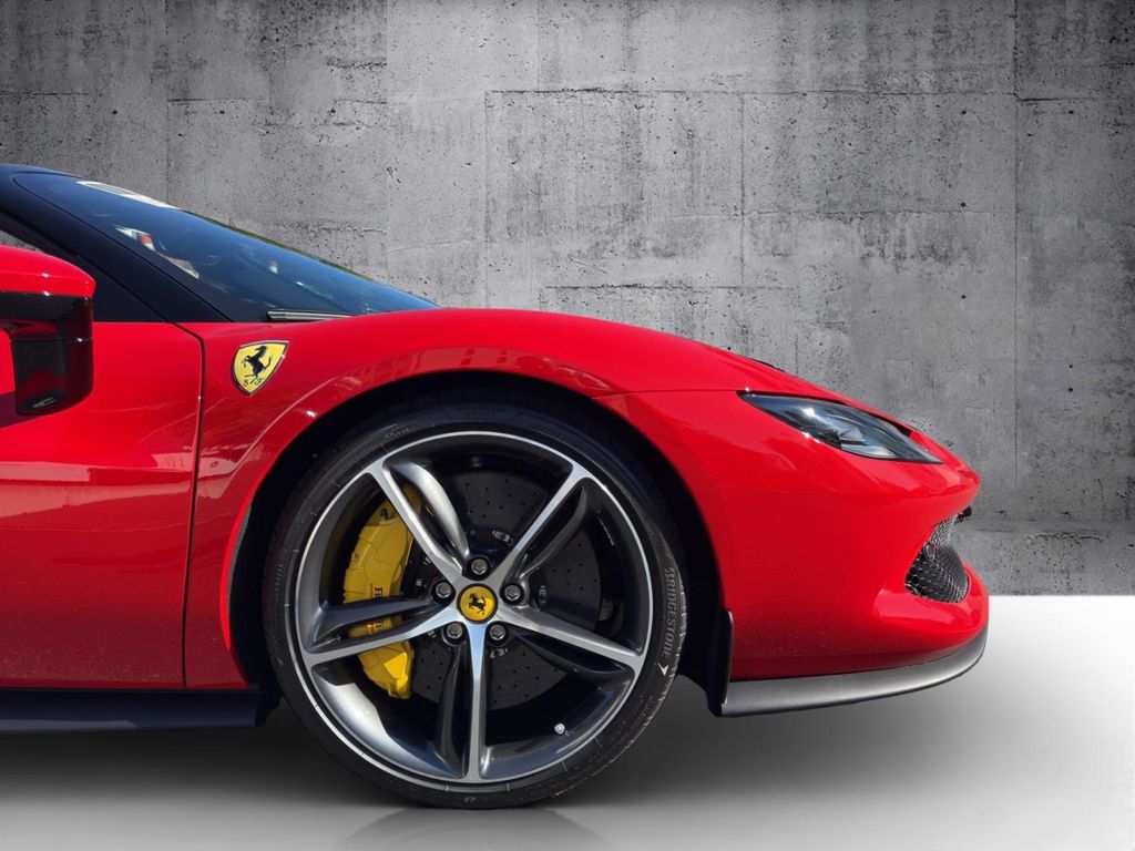 Ferrari 296 GTS 2025