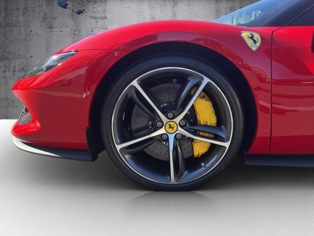 Ferrari 296 GTS 2025