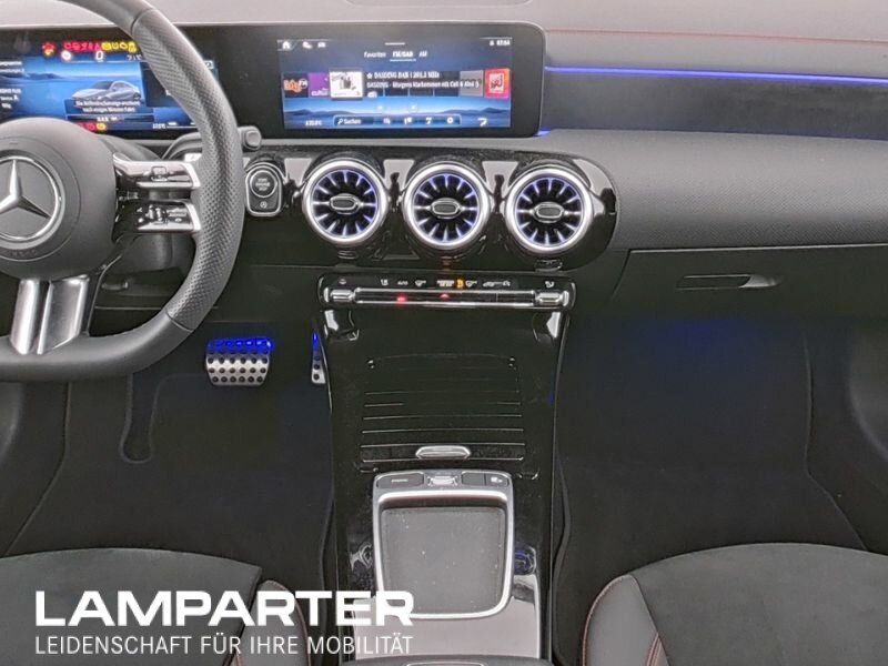 Mercedes-Benz CLA 180 2024