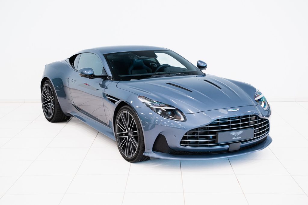 Aston Martin DB12