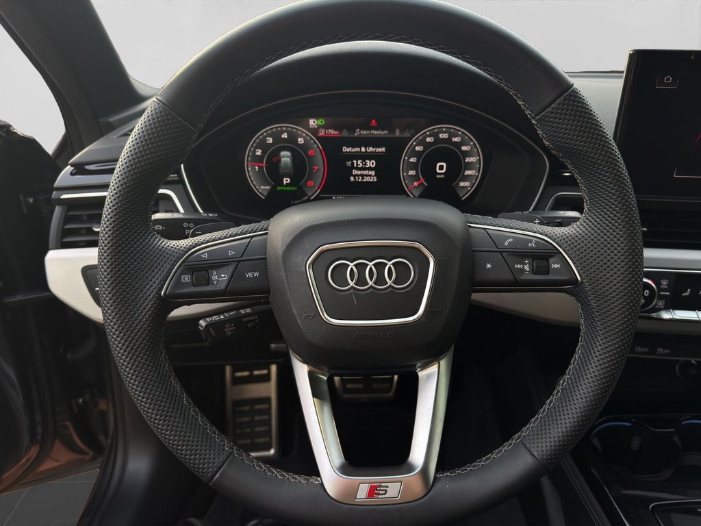 Audi A4 2025