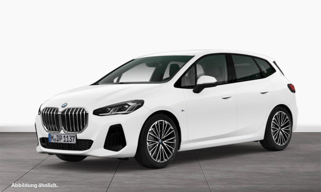 BMW 220 2025