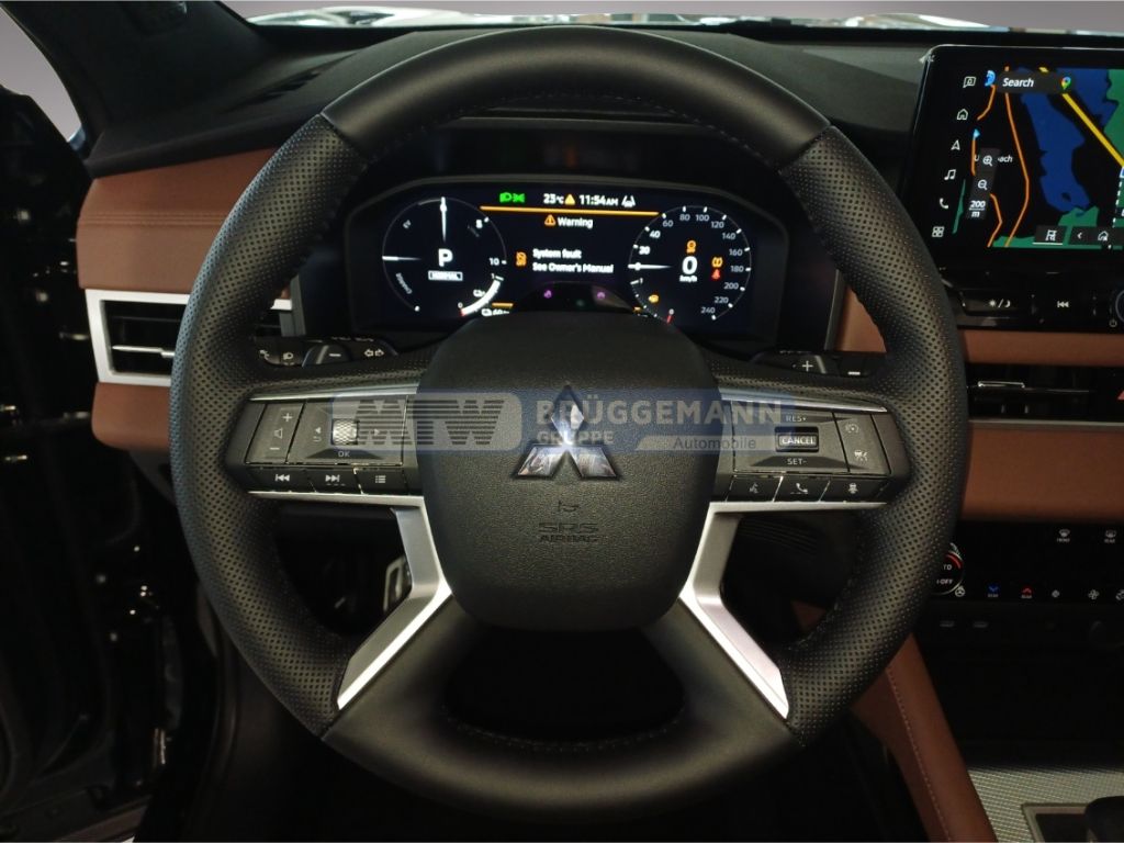 Mitsubishi Plug-in Hybrid Outlander 2025
