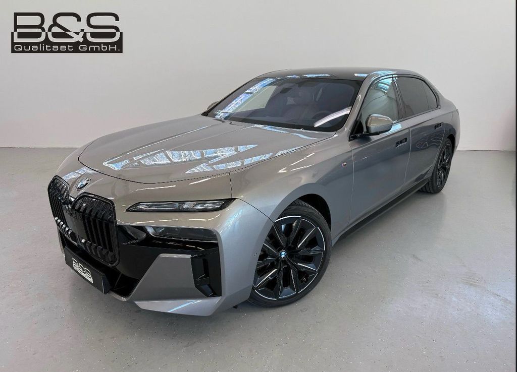 BMW 740 2025