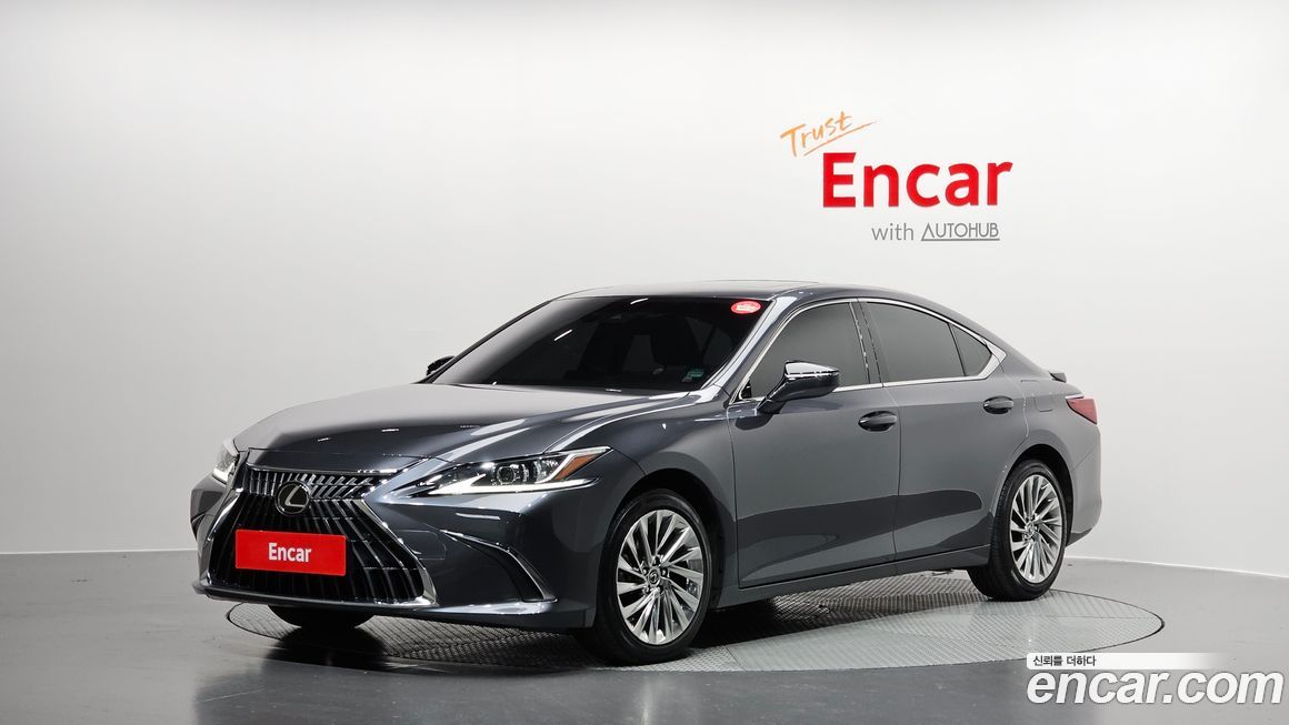 Lexus ES 2023