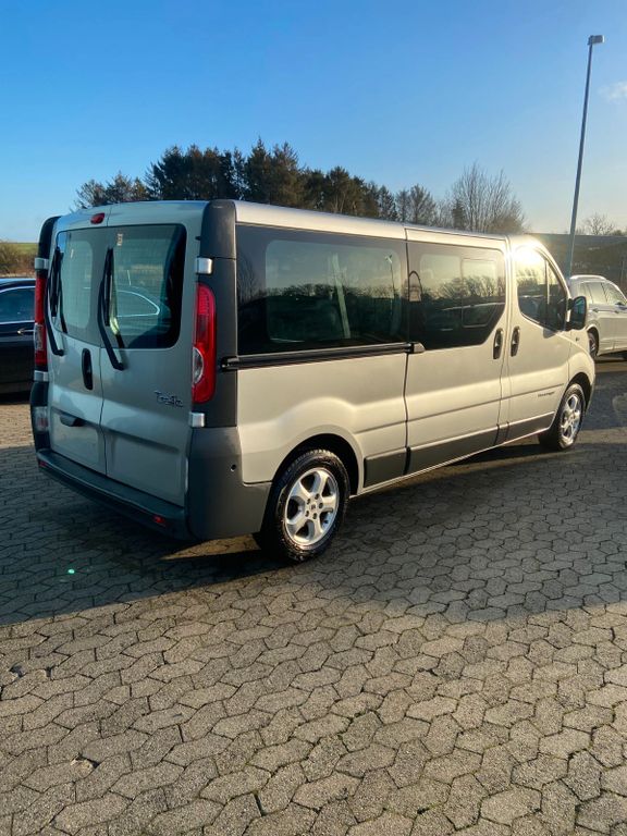 Renault Trafic 2011