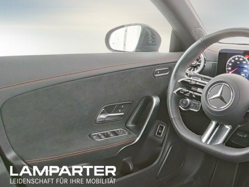 Mercedes-Benz CLA 200 2024