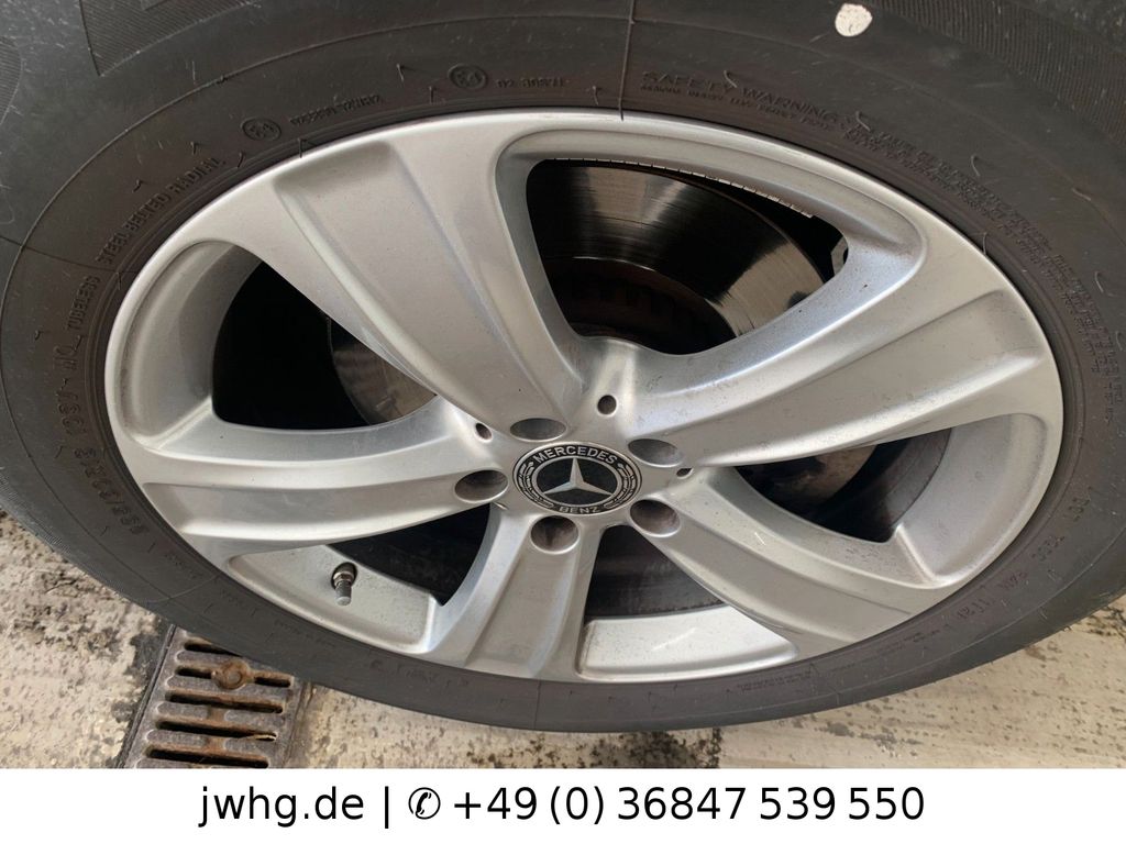Mercedes-Benz GLC 300 2021