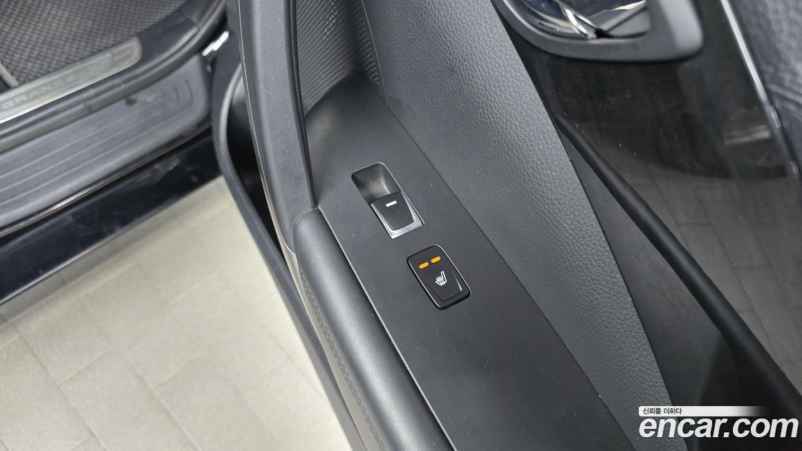 Hyundai Grandeur 2015