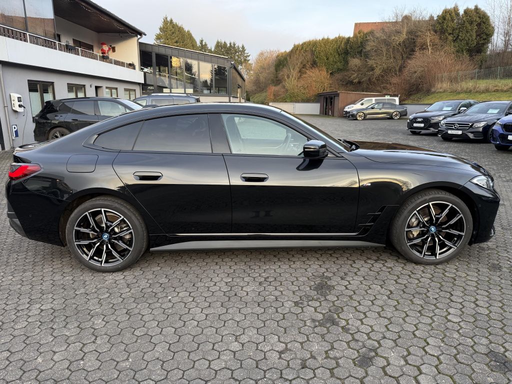 BMW i4 2023