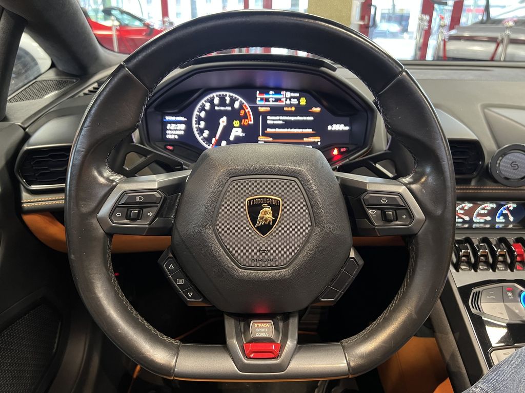 Lamborghini Huracán 2016