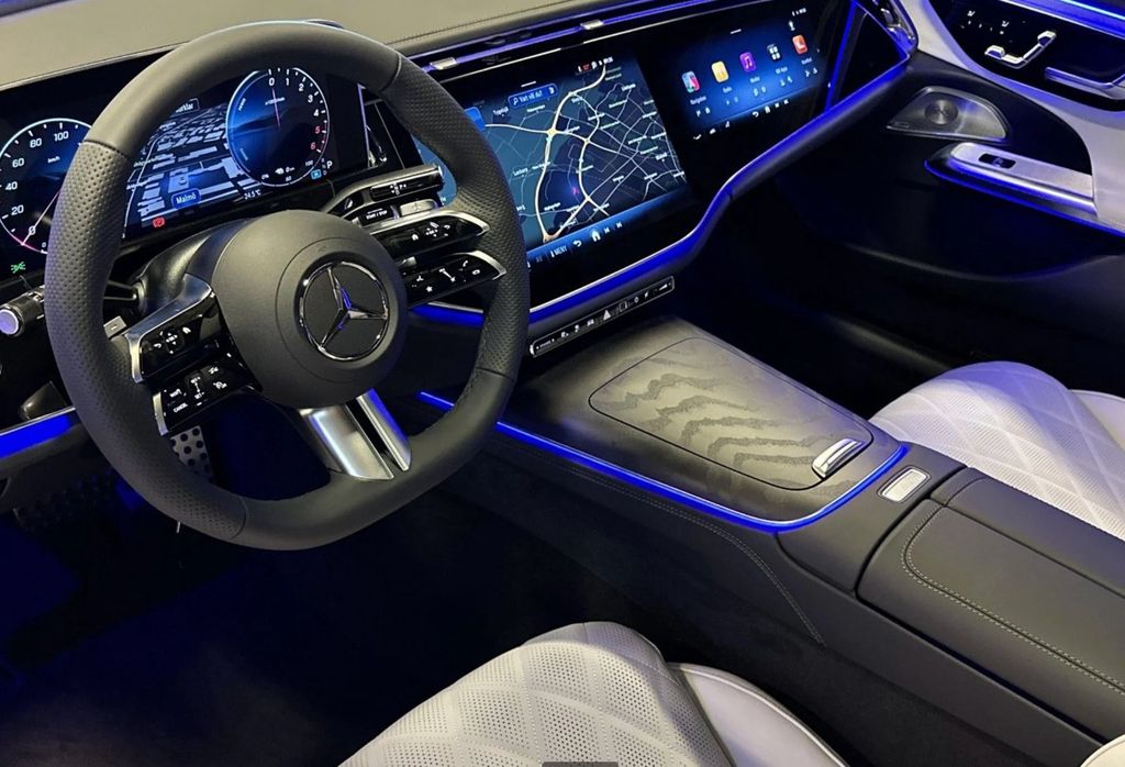 Mercedes-Benz E 300 2025