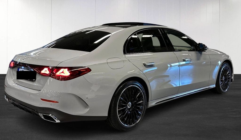 Mercedes-Benz E 300 2025