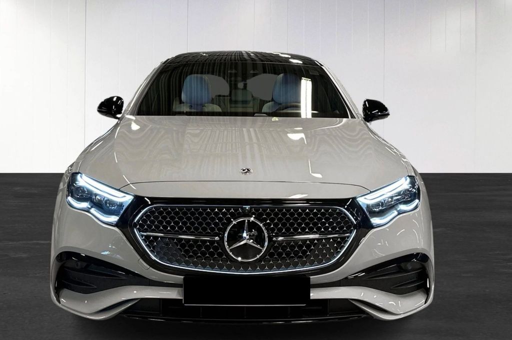 Mercedes-Benz E 300 2025