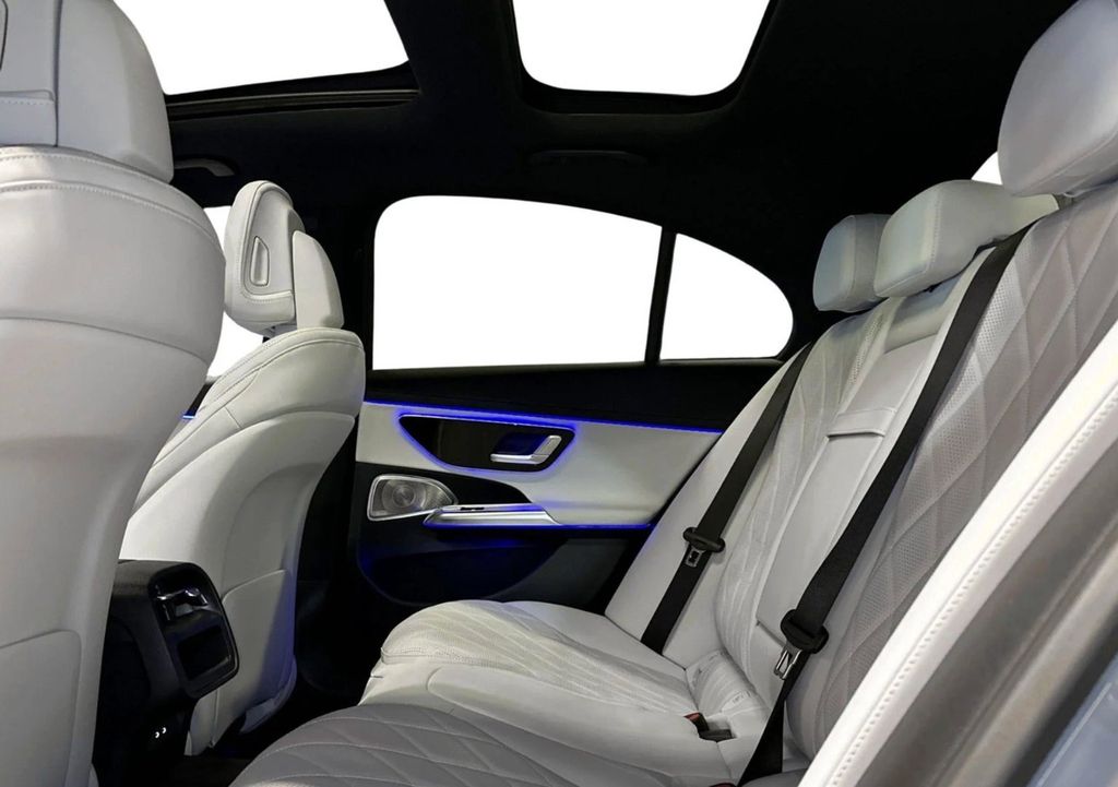 Mercedes-Benz E 300 2025