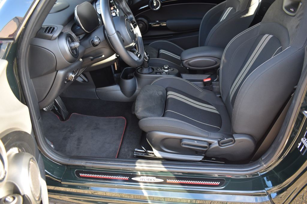 MINI John Cooper Works Cabrio 2022