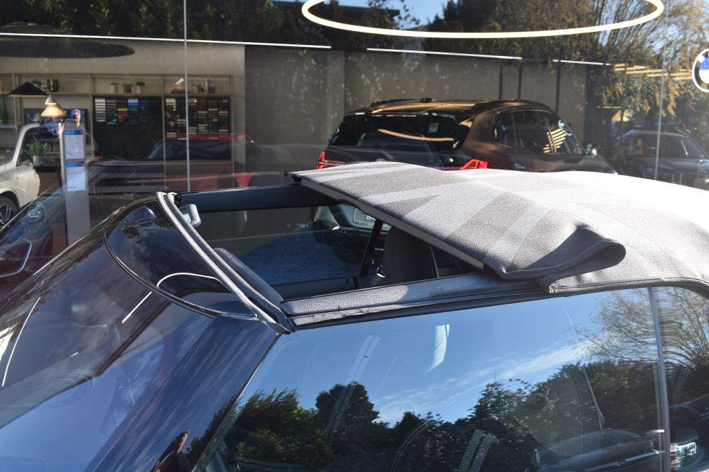 MINI John Cooper Works Cabrio 2022