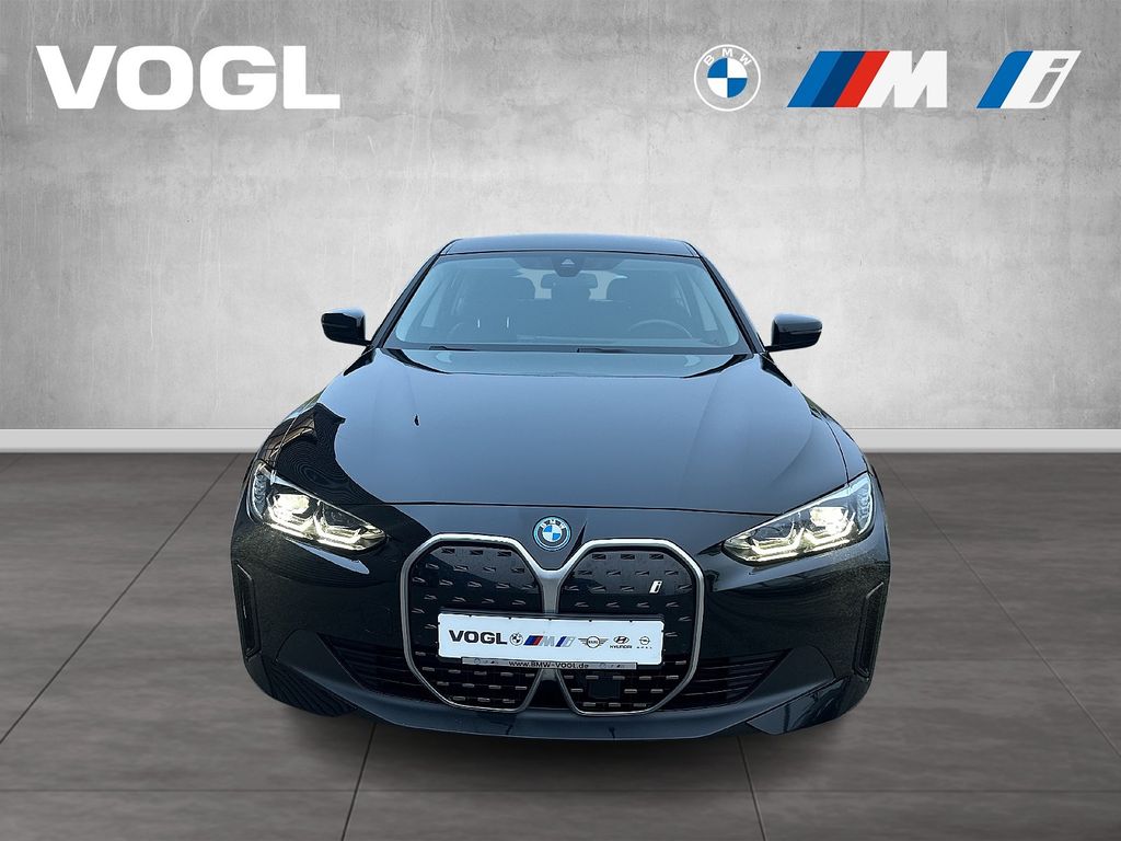 BMW i4 2023
