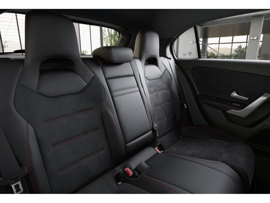 Mercedes-Benz A 220 2025