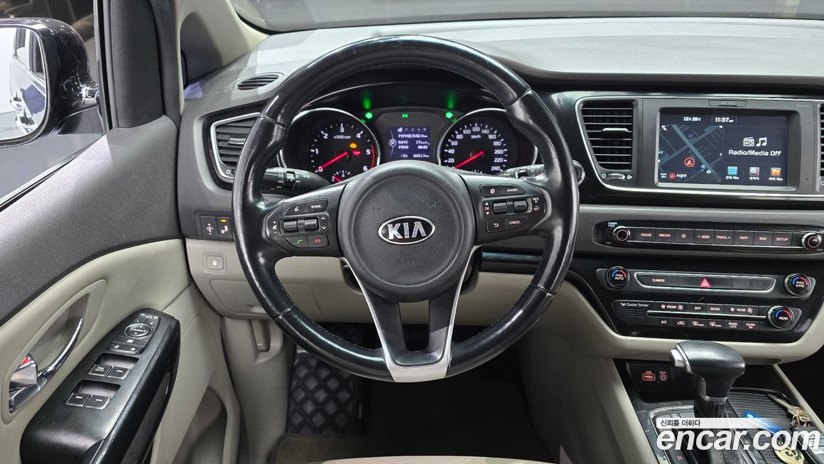 Kia Canival 2018