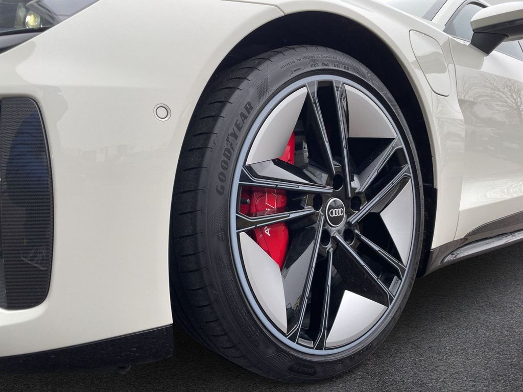 Audi RS e-tron GT 2023