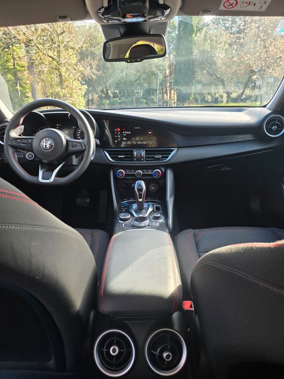 Alfa Romeo Giulia 2021