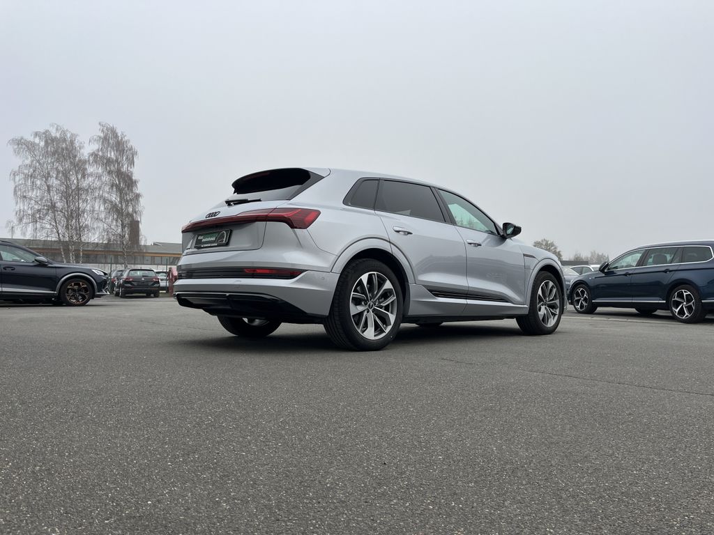 Audi e-tron 2022