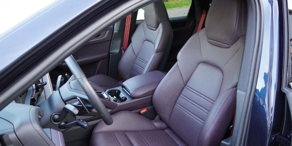 Porsche Cayenne 2024