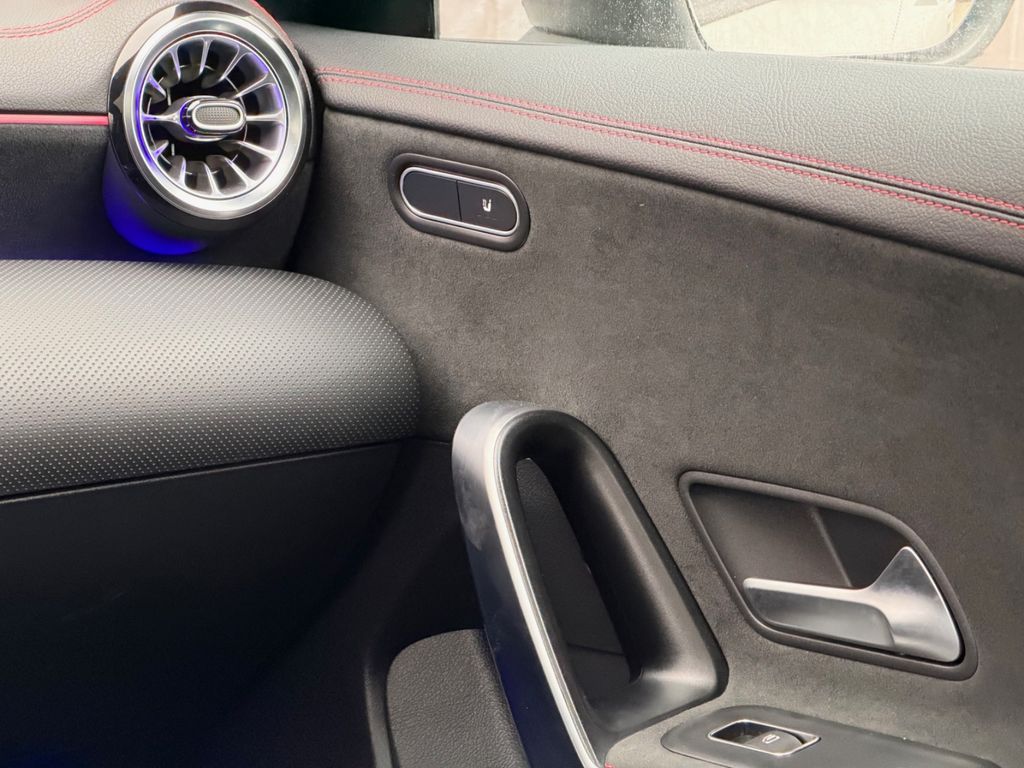 Mercedes-Benz CLA 250 2023