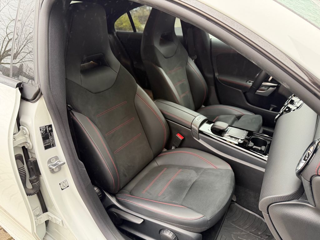 Mercedes-Benz CLA 250 2023