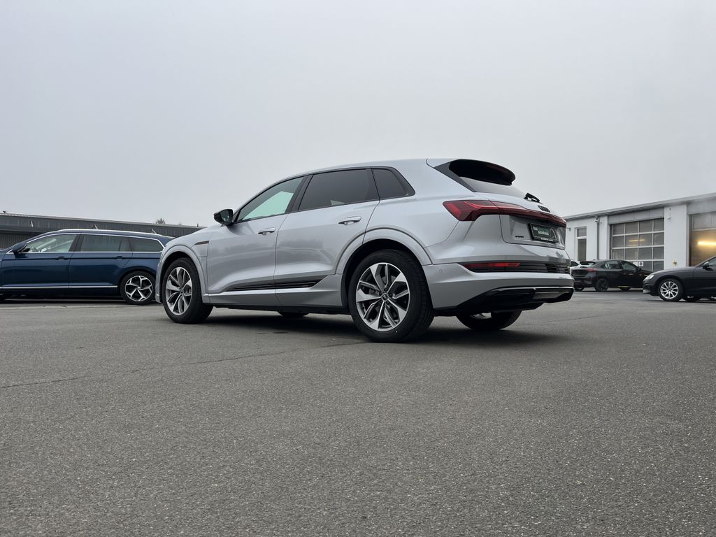 Audi e-tron 2022