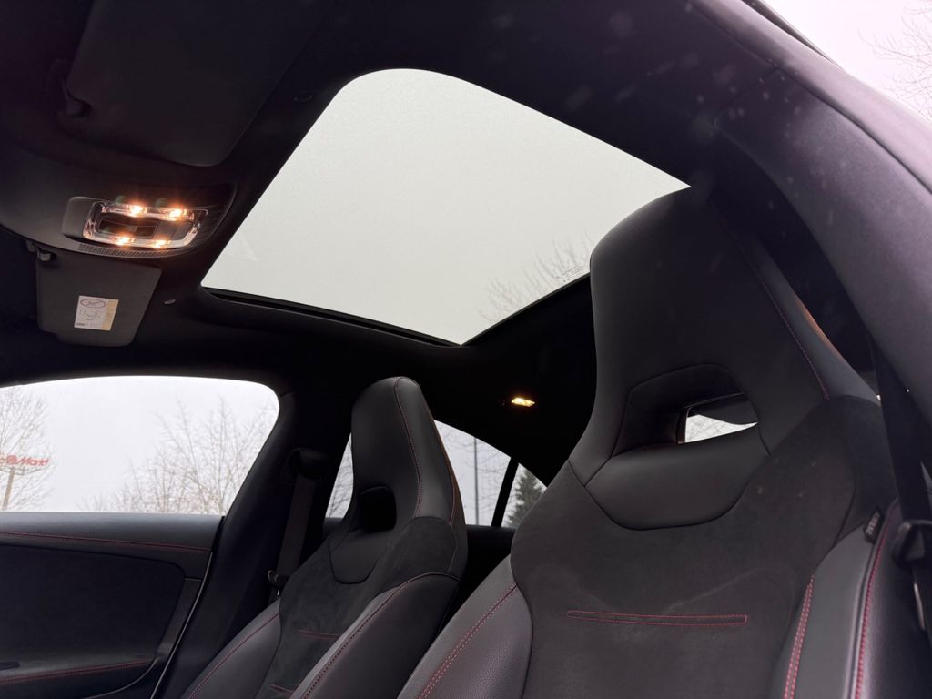 Mercedes-Benz CLA 250 2023