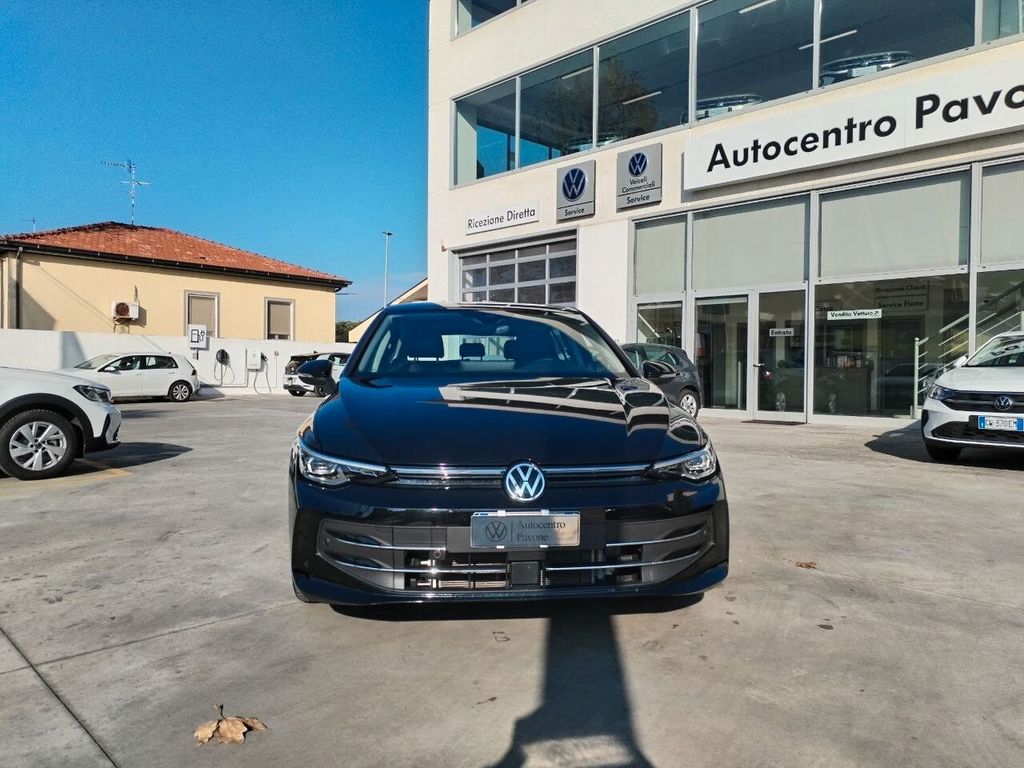 Volkswagen Golf 2025
