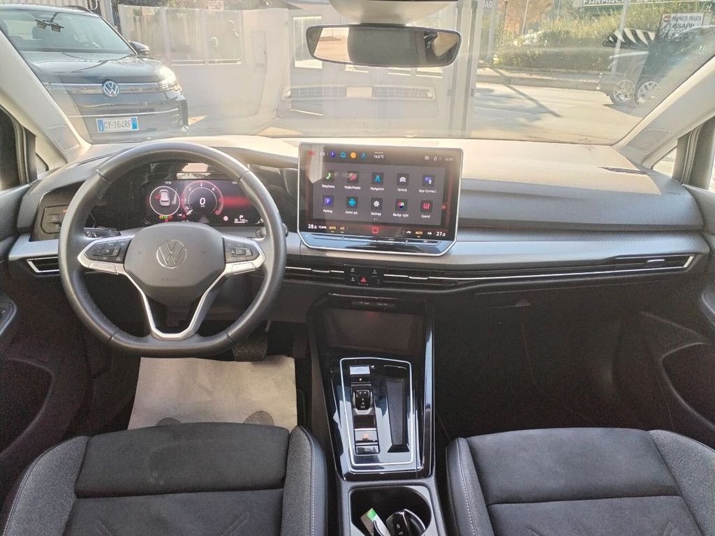 Volkswagen Golf 2025