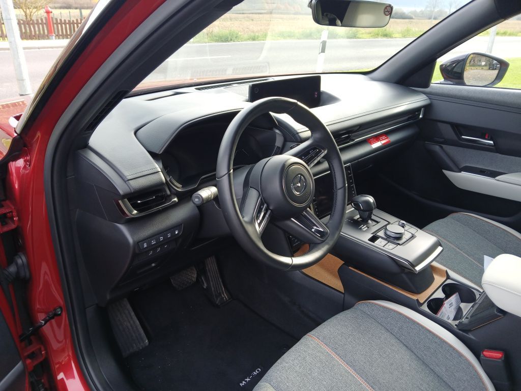 Mazda MX-30 2024