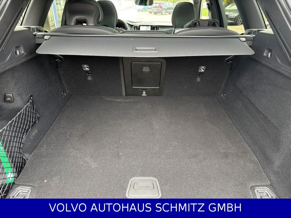 Volvo XC60 2025