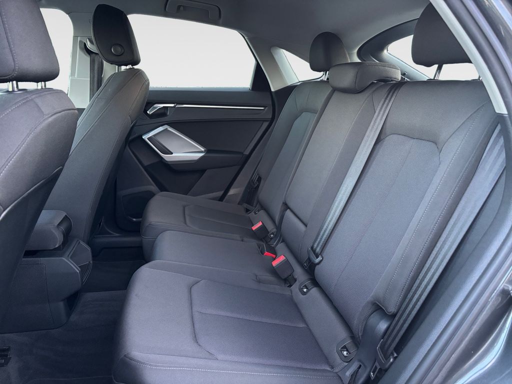 Audi Q3 2021