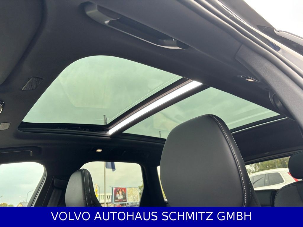 Volvo XC60 2025