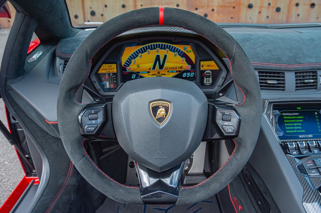 Lamborghini Aventador 2017