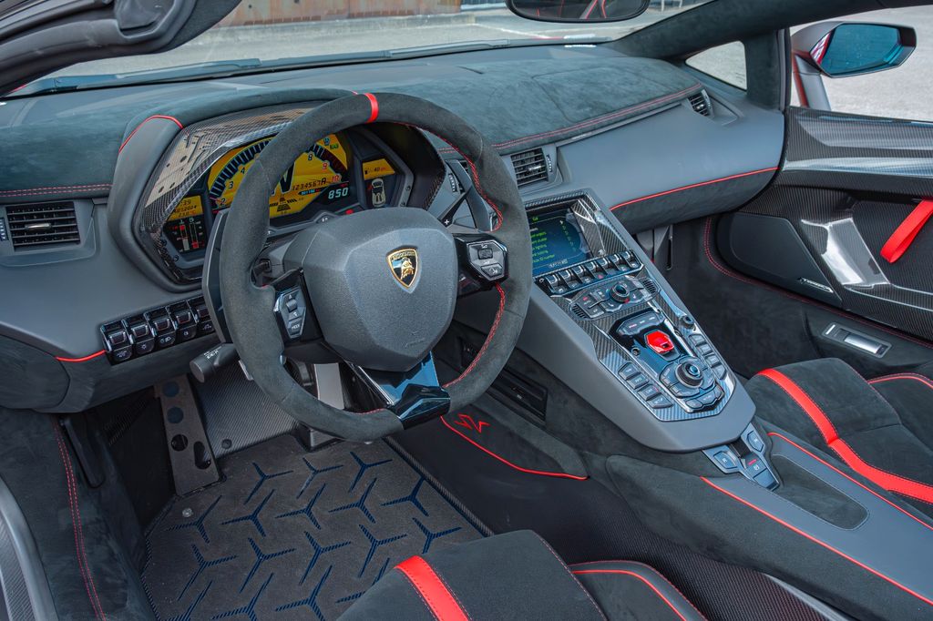 Lamborghini Aventador 2017