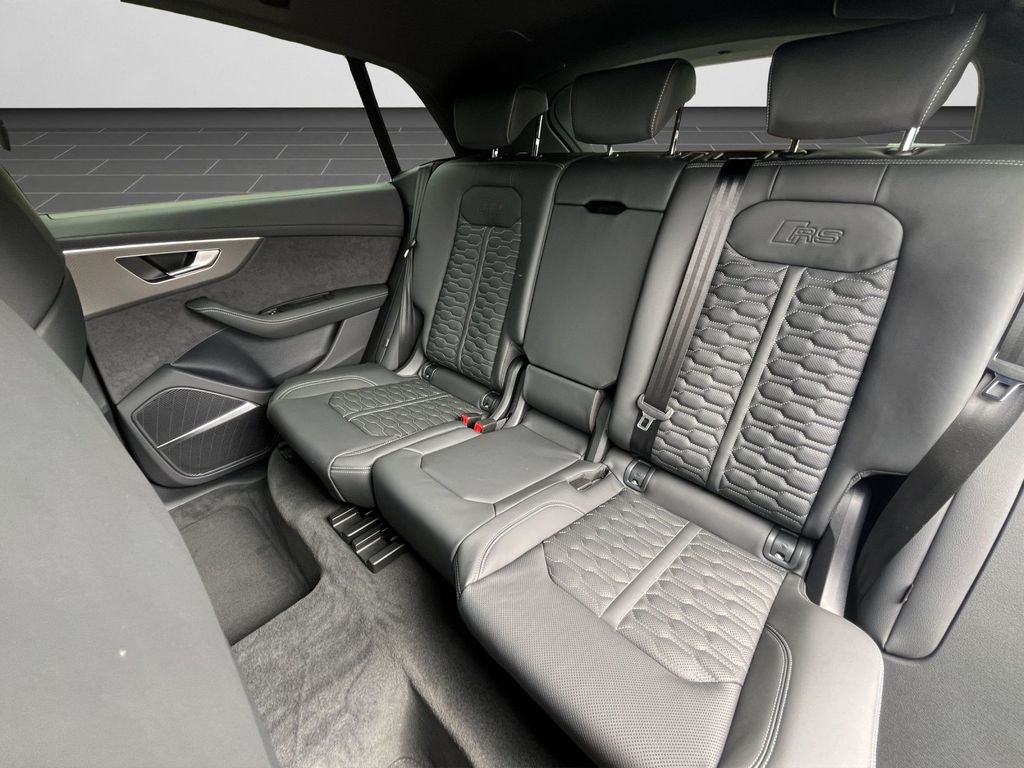 Audi RSQ8 2025