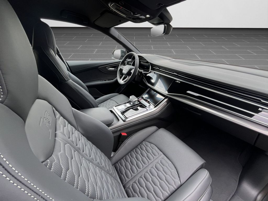 Audi RSQ8 2025
