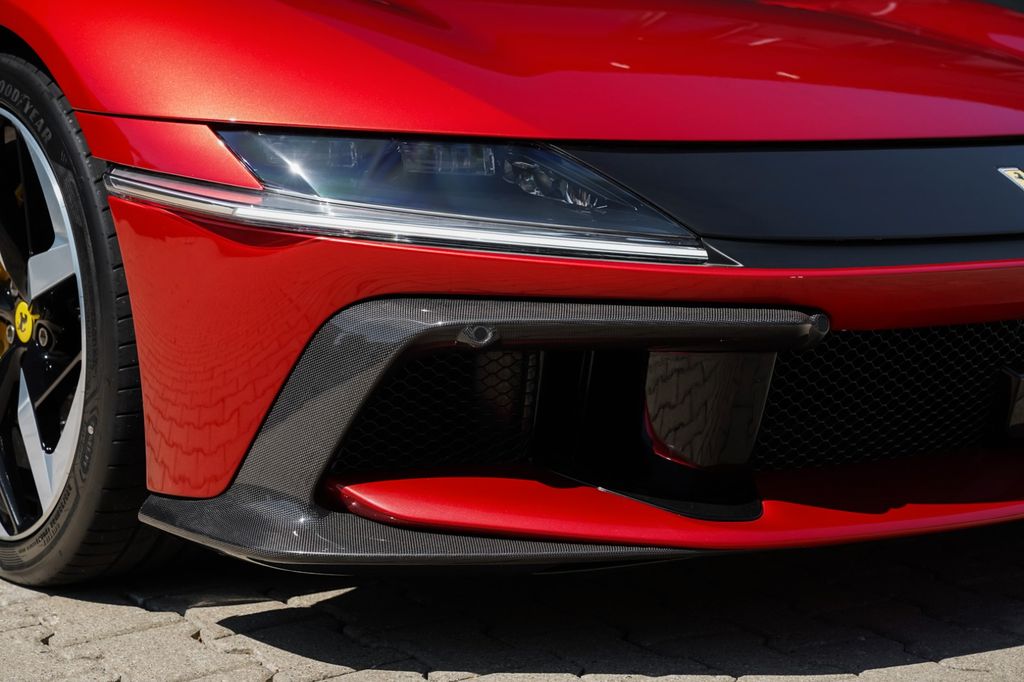 Ferrari 12Cilindri 2025