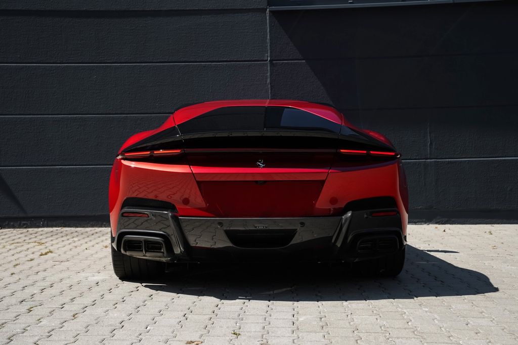 Ferrari 12Cilindri 2025