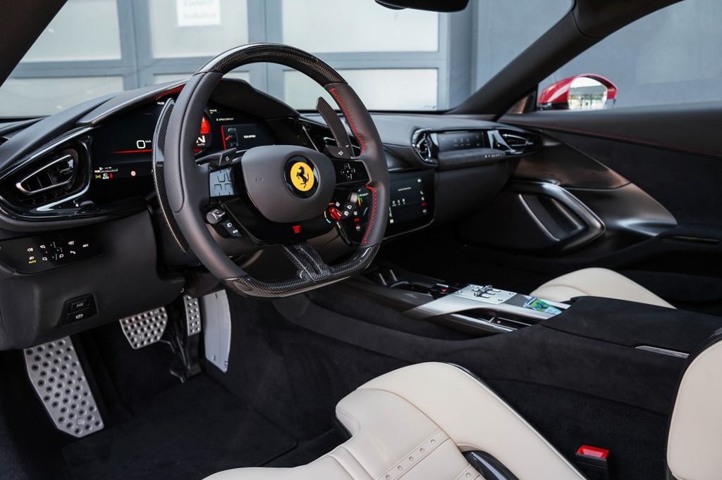 Ferrari 12Cilindri 2025