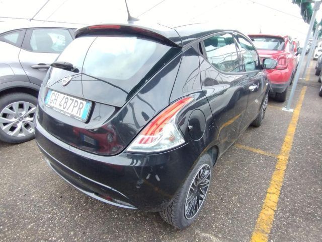 Lancia Ypsilon 2021
