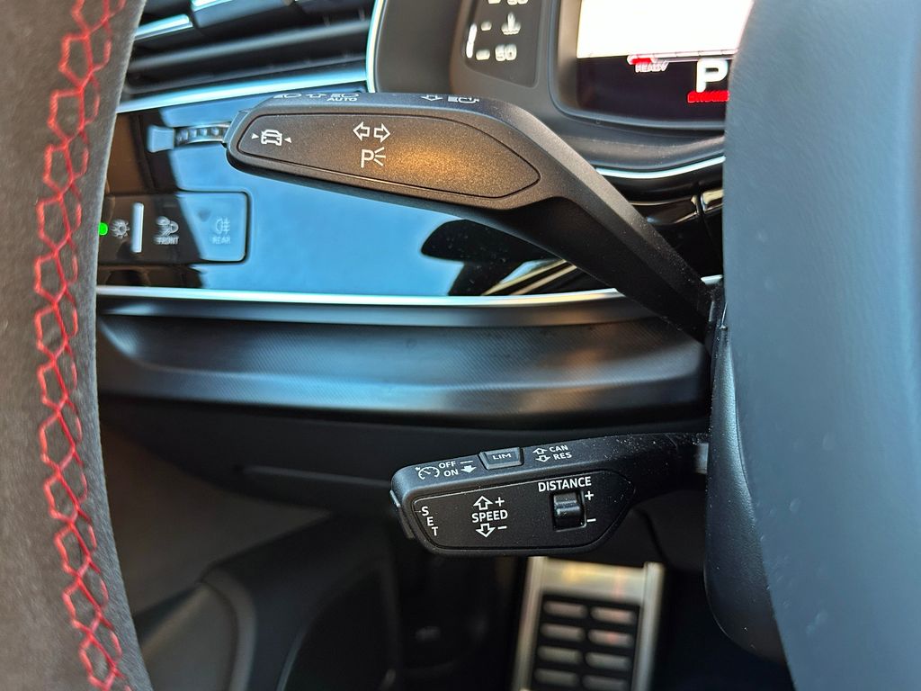 Audi RSQ8 2024