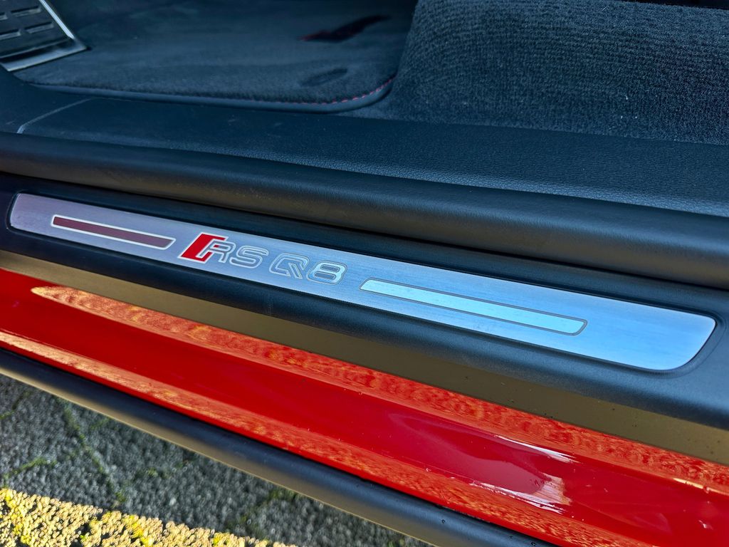 Audi RSQ8 2024